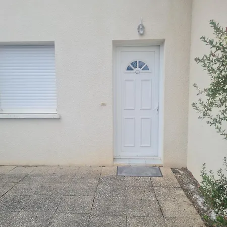 Petite Maison Du Samedi Au Samedi Holiday home